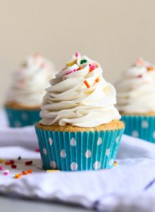 Perfect Buttercream – Cookies and Cups