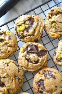 dark chocolate pistachio cookies – Hungry Happens