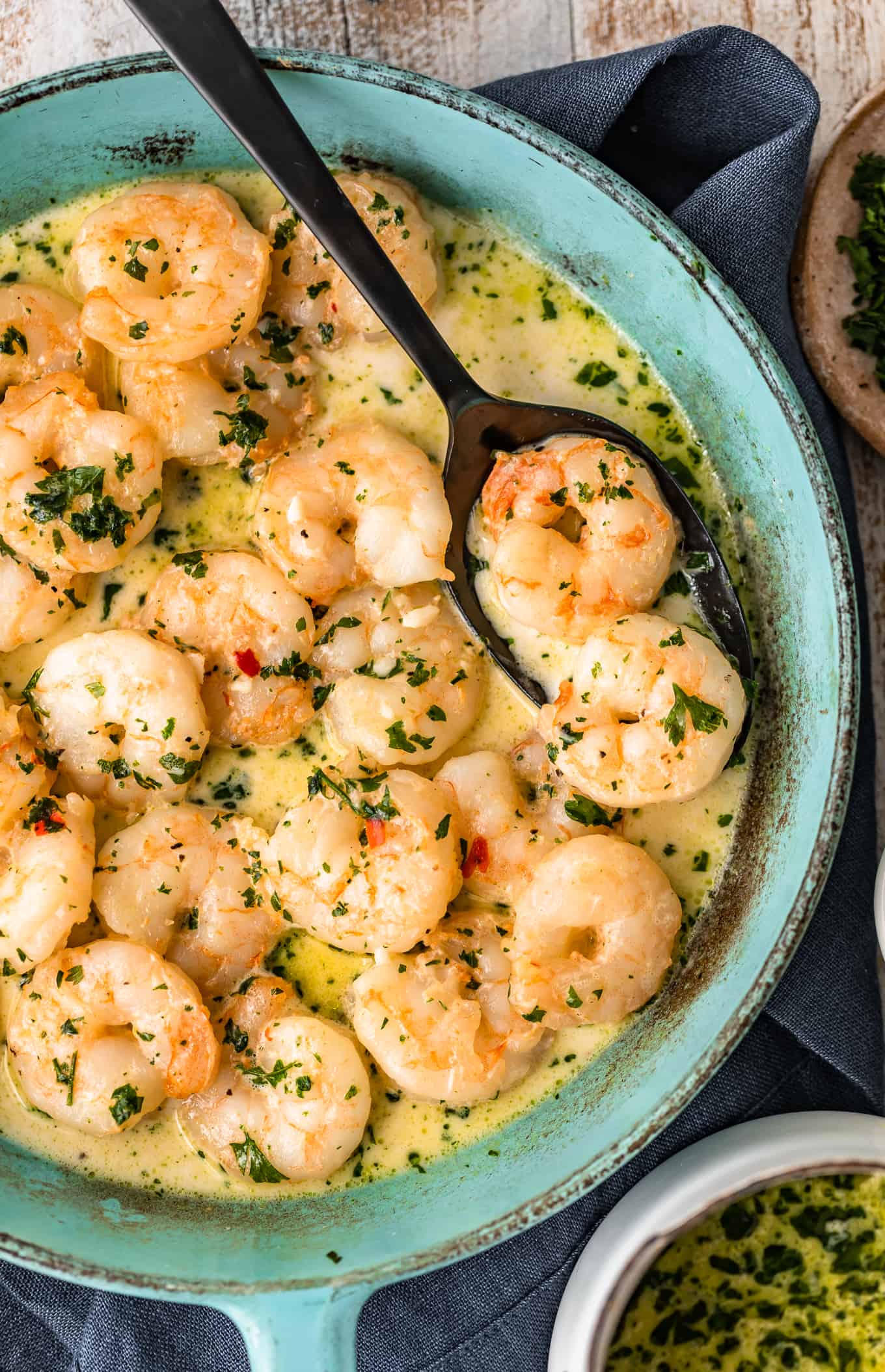 Spicy Garlic Shrimp with Cream Sauce (Creamy Garlic Shrimp Recipe