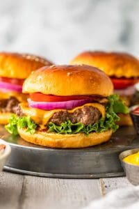 How to Broil Hamburgers in the Oven