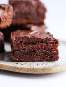Baileys Brownies | A Fudgy Boozy Brownie Recipe