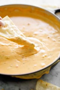 Queso (Mexican Cheese Dip) – Cafe Delites