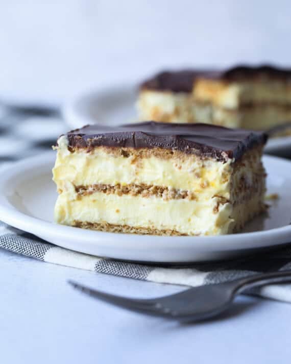 Eclair Cake | An Easy No Bake Dessert Recipe