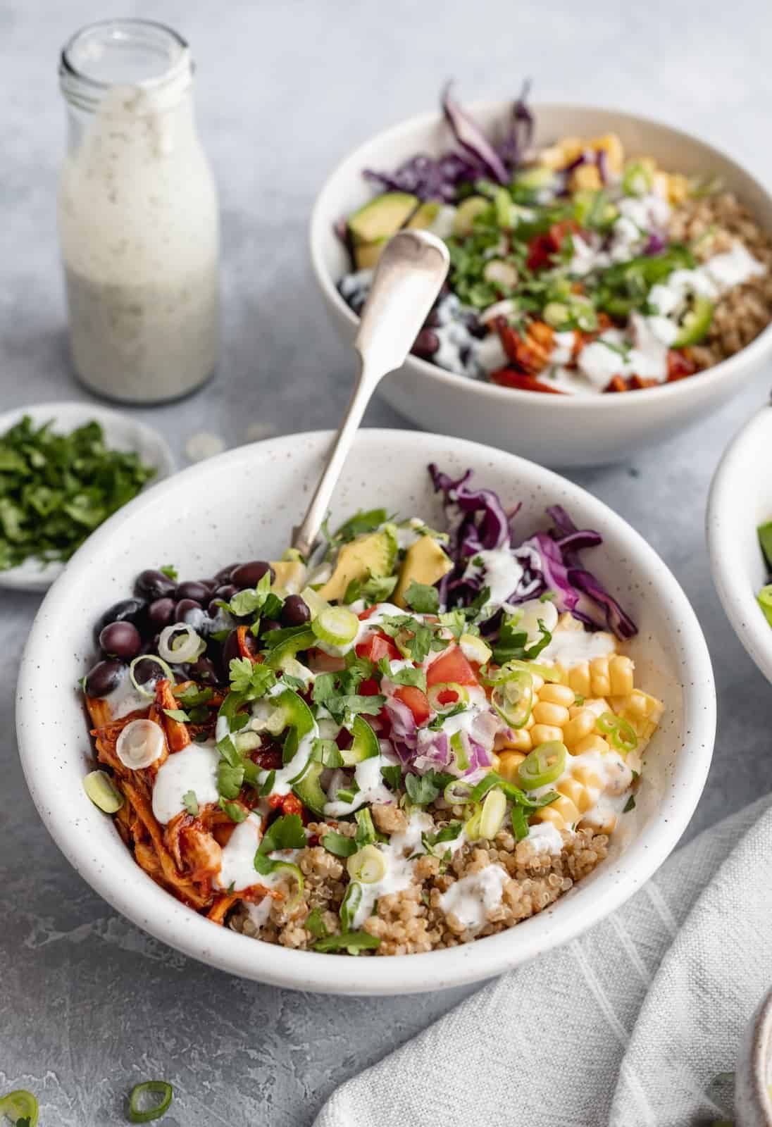 Bbq Ranch Chicken Quinoa Bowls Thedirtygyro