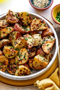 Everything Bagel Roasted Potatoes – Two Peas & Their Pod