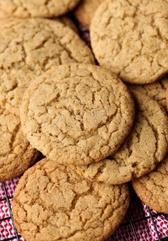 Crispy Cinnamon Crackle Cookies | Cookies and Cups