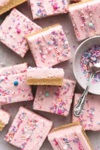 Sugar Cookie Bars | Creme De La Crumb