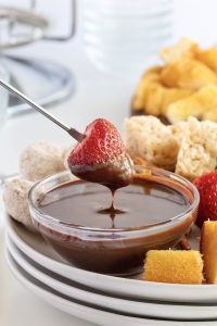 Easy Chocolate Fondue – The BakerMama