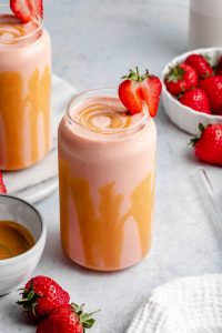 Peanut Butter Strawberry Banana Smoothie