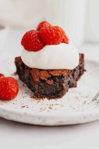 Flourless Chocolate Cake – Creme De La Crumb