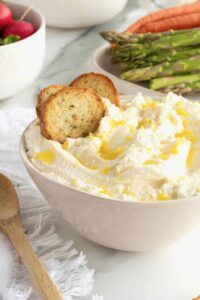 Light and Creamy Whipped Ricotta Spread