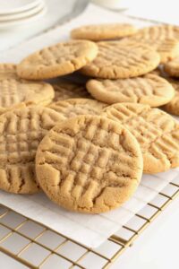 Classic Peanut Butter Cookies – The BakerMama