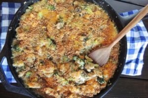 Cheesy Chicken and Vegetable Quinoa – Eat With Your Eyes