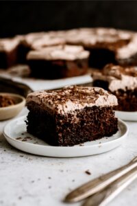 Hot Fudge Chocolate Poke Cake Recipe
