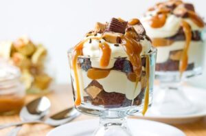 Peanut Butter Cup Trifle – Eat With Your Eyes