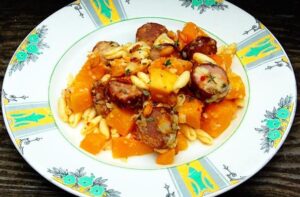 Butternut Squash and Chorizo Pasta – Eat With Your Eyes