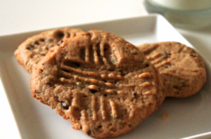 Peanut Butter Cookies with Flax Seeds and Chocolate – Eat With Your Eyes