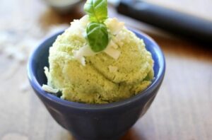 Basil Coconut Ice Cream – Eat With Your Eyes