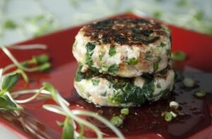 Turkey-Spinach Burgers With Sweet Soy-Ginger Sauce – Eat With Your Eyes