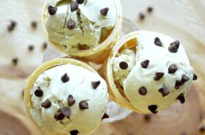 Luscious Avocado Ice Cream With Lemon Juice – Eat With Your Eyes