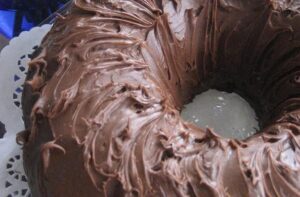 Sour Cream Chocolate Chip Pound Cake – Eat With Your Eyes