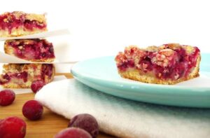 Cranberry Crumb Bars – Eat With Your Eyes
