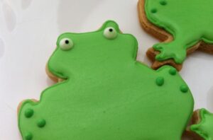 Brown sugar & Spice Sugar cookie frogs – Eat With Your Eyes