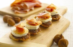 Goat Cheese, Fig And Proscuitto Crostini – Eat With Your Eyes