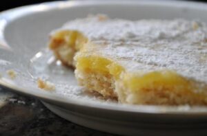 The Best Lemon Bars in the World – Eat With Your Eyes